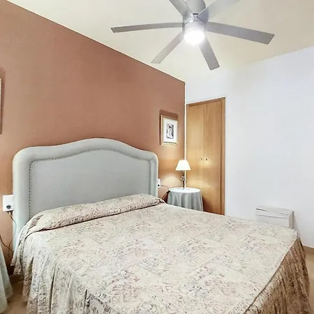 3 Bedroom Gorgeous In Benicasim بينيكاسّين